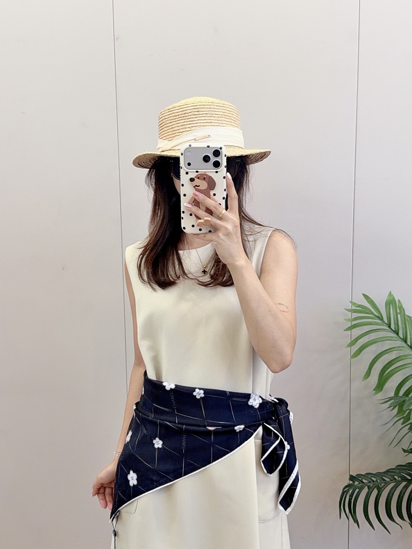 Chanel Square Scarf Silk Twill · A3273 — תמונה 24
