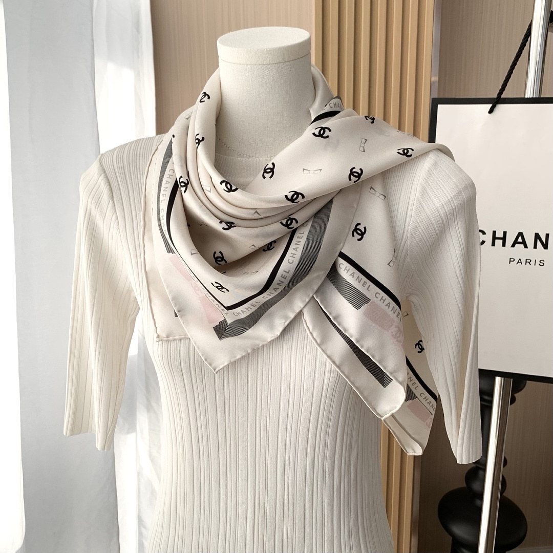 Chanel — צעיף משי · A3252 — תמונה 15