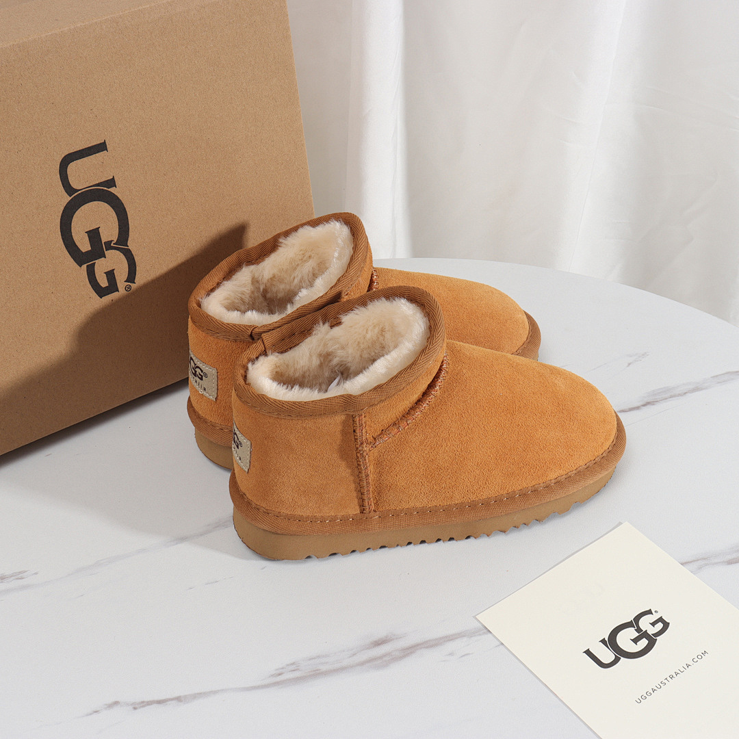 UGG HE3705 $30
