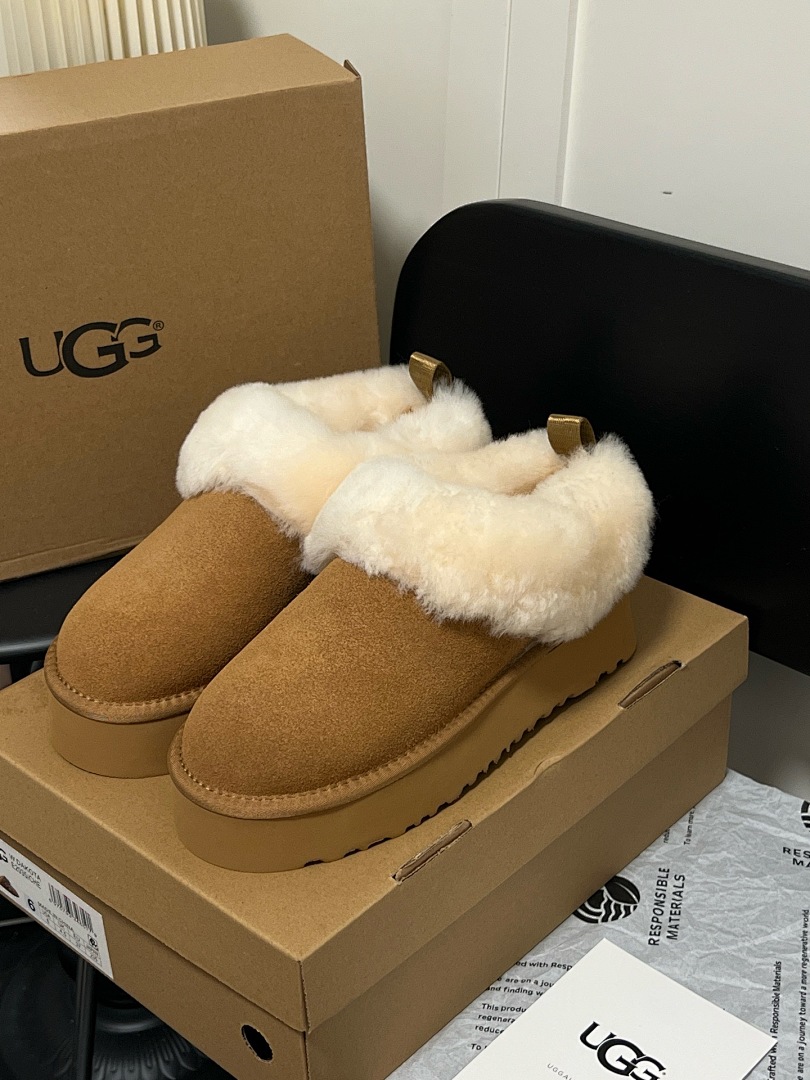 UGG ZT9896