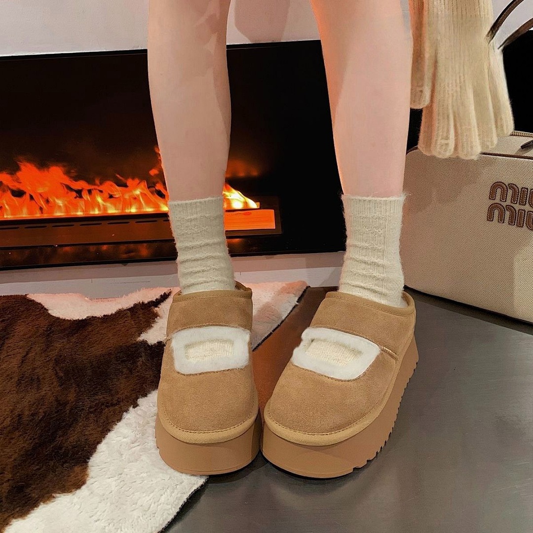 UGG ZT10119