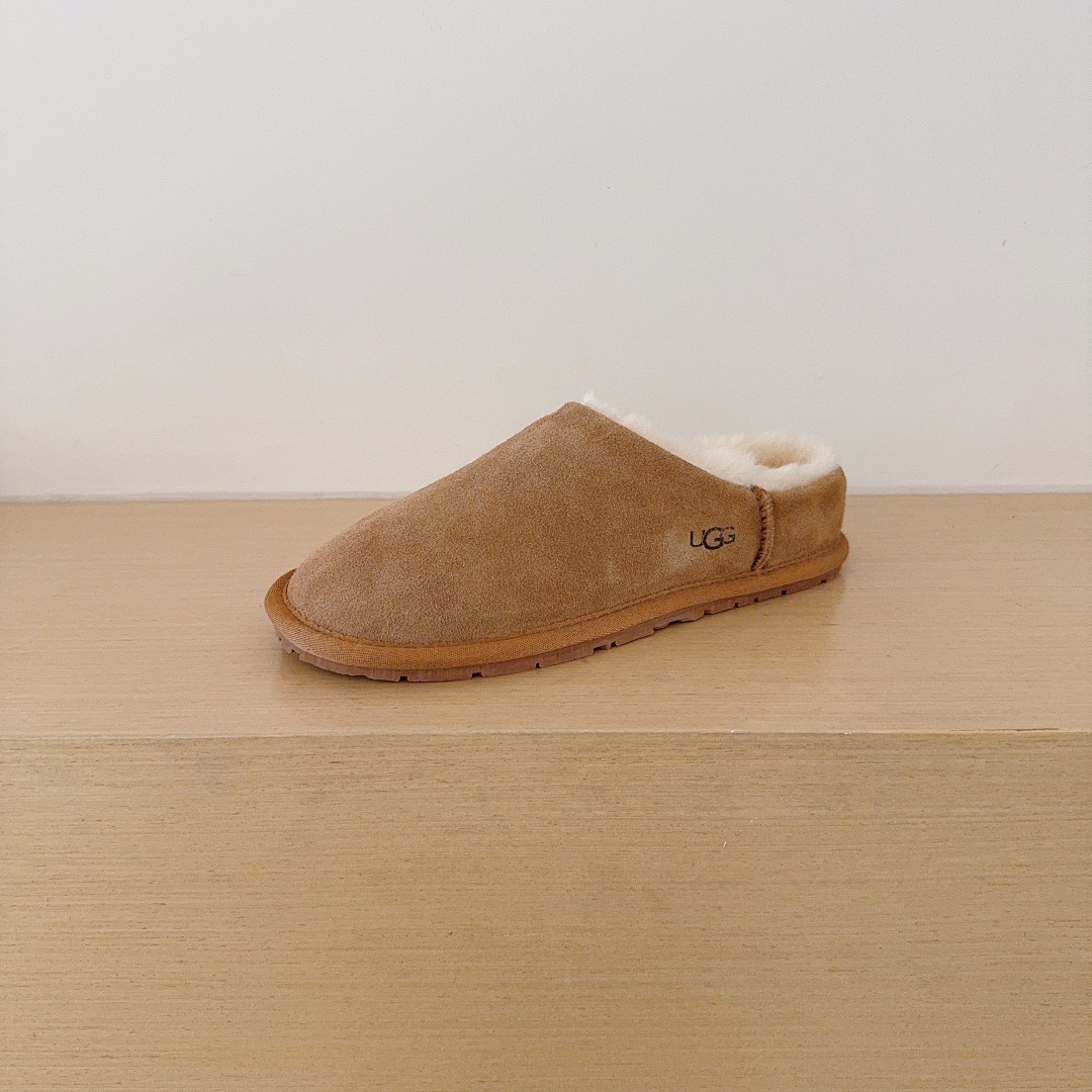 UGG Classic Slip-On · 5694 — תמונה 17