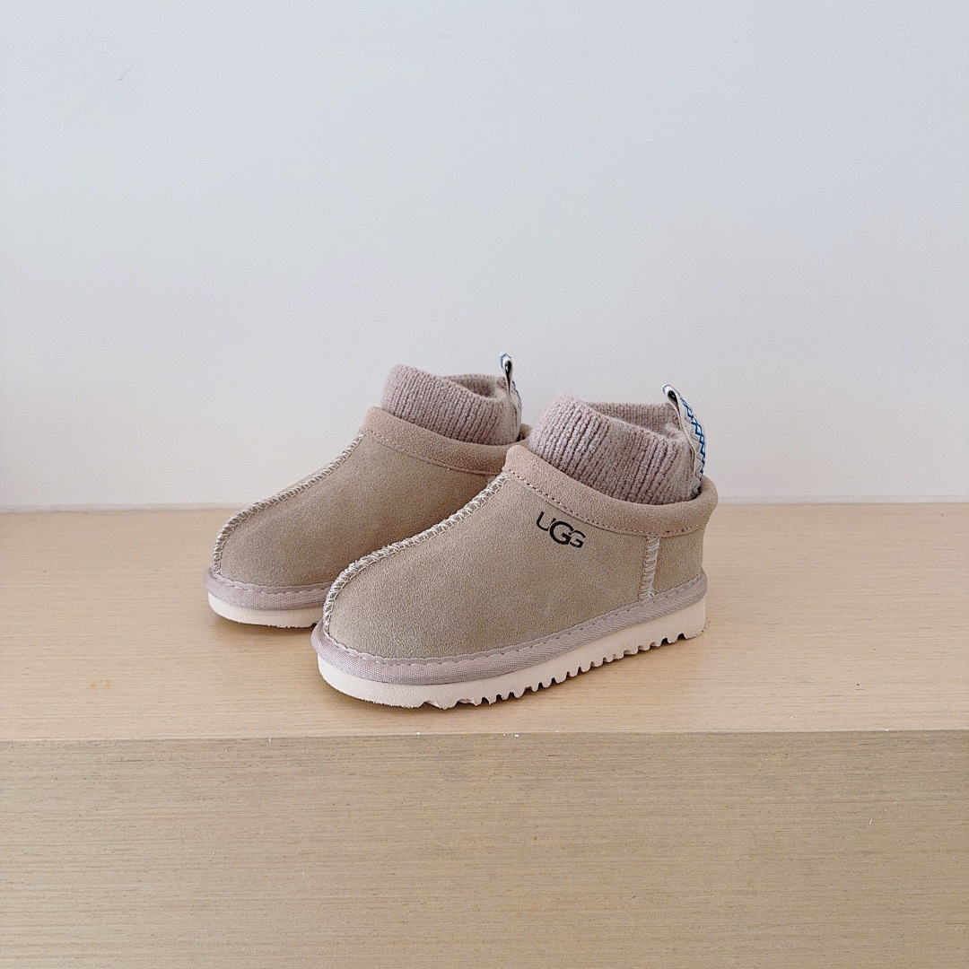 UGG Classic Ultra Mini Stretch Cuff · 5138 — תמונה 10