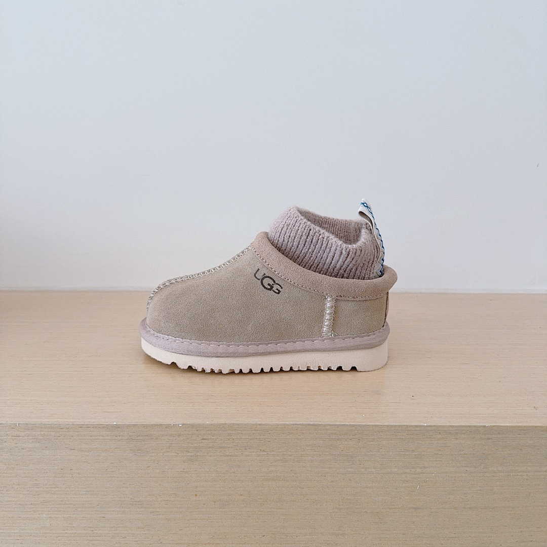 UGG Classic Ultra Mini Stretch Cuff · 5138 — תמונה 11