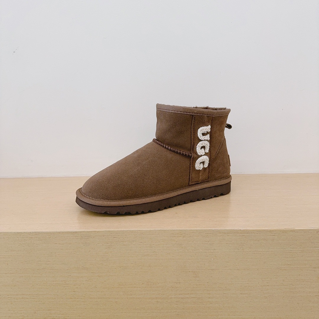 UGG Ultra Mini · 5700 — תמונה 13
