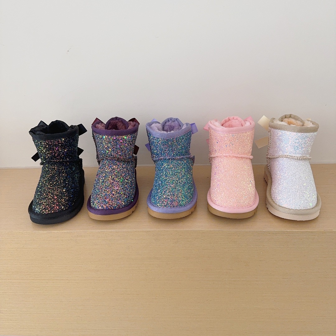 UGG Mini Bailey Bow Glisten · 5691 — תמונה 3