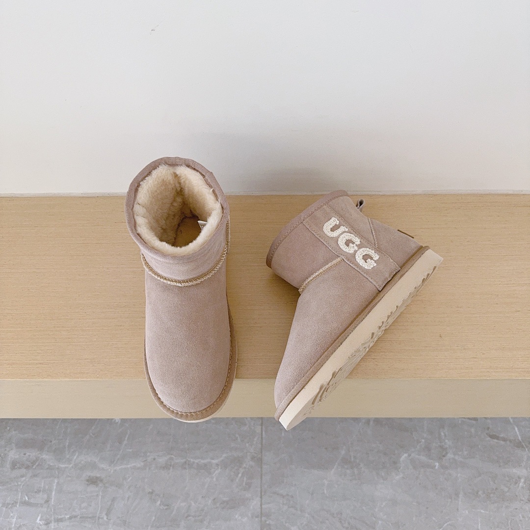 UGG Ultra Mini · 5700 — תמונה 30