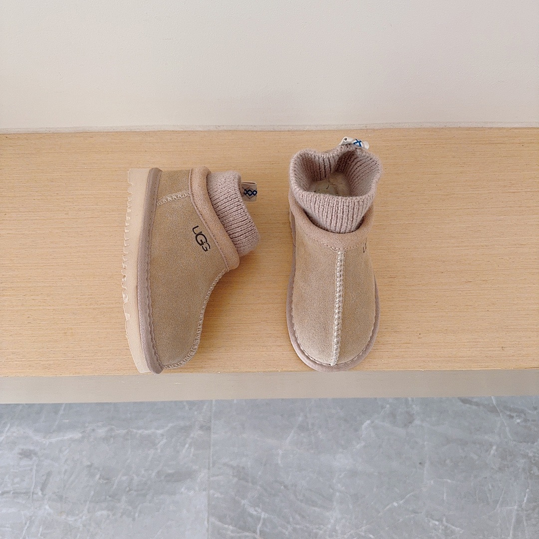UGG Classic Ultra Mini Stretch Cuff · 5138 — תמונה 12