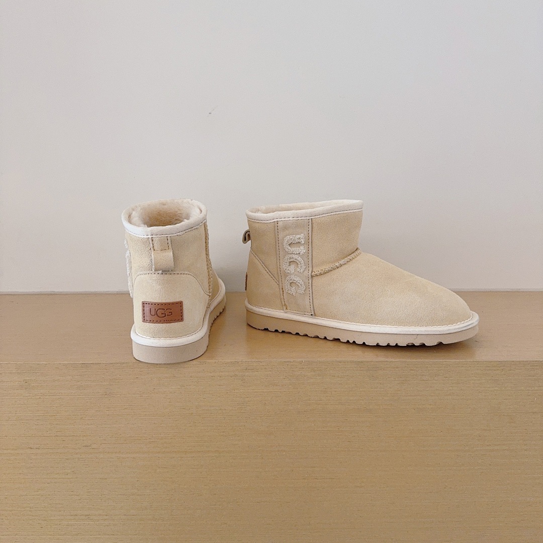 UGG Ultra Mini · 5700 — תמונה 11