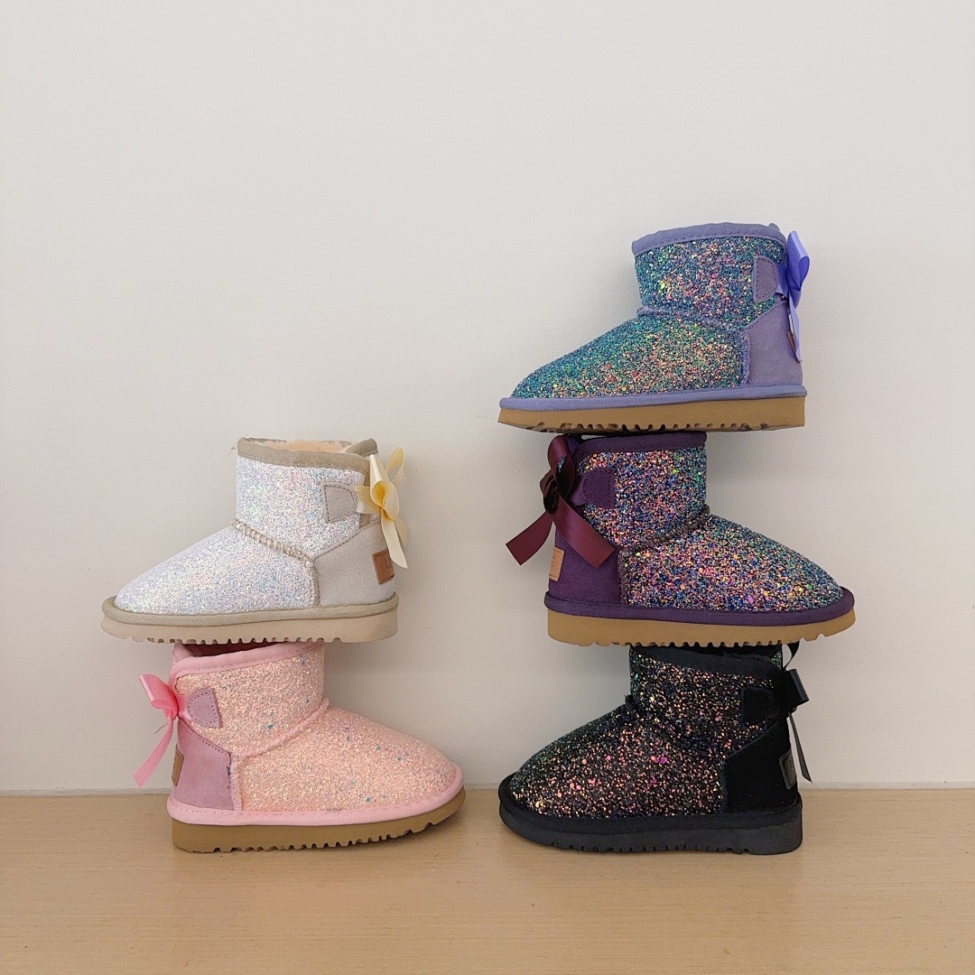 UGG Mini Bailey Bow Glisten · 5691 — תמונה 8
