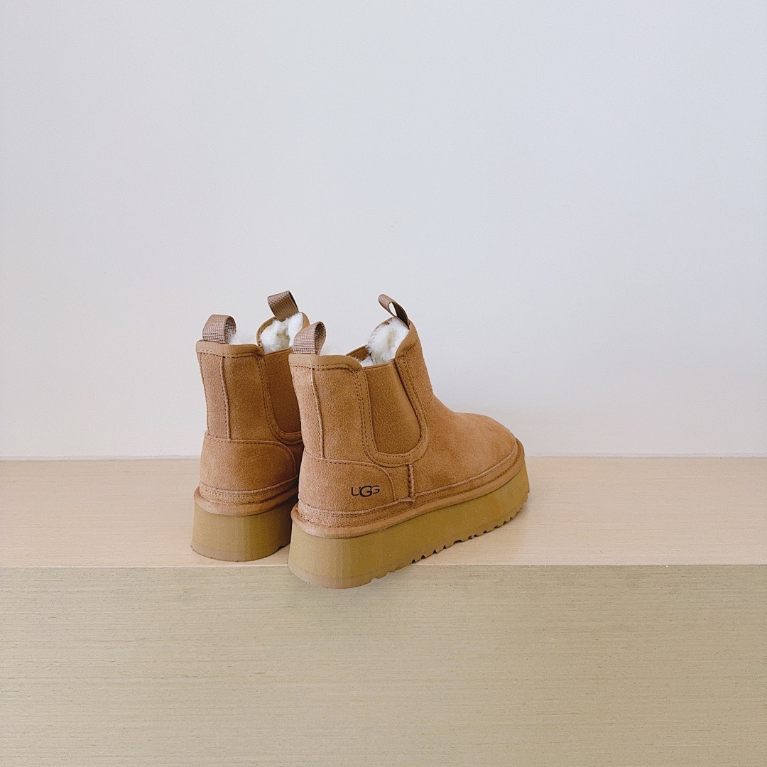 UGG Neumel Platform Chelsea · 5770 — תמונה 9