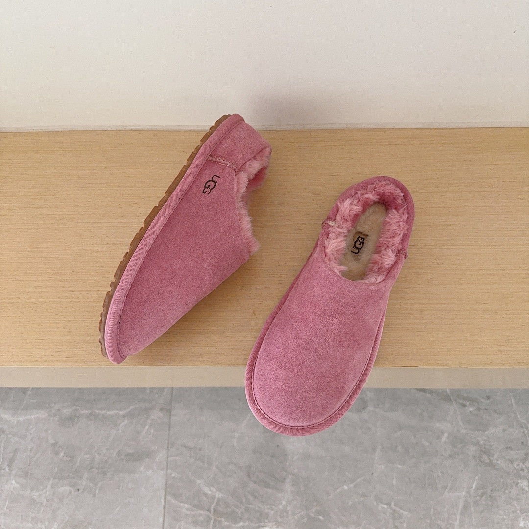 UGG Classic Slip-On · 5694 — תמונה 12