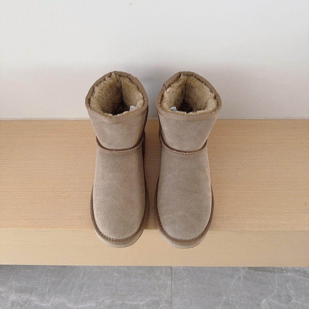 UGG Classic Ultra Mini · 5821 — תמונה 4