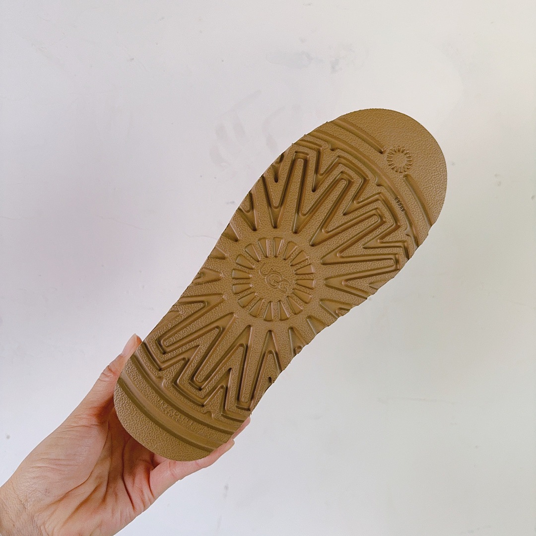 UGG Tazz II · 5702 — תמונה 17