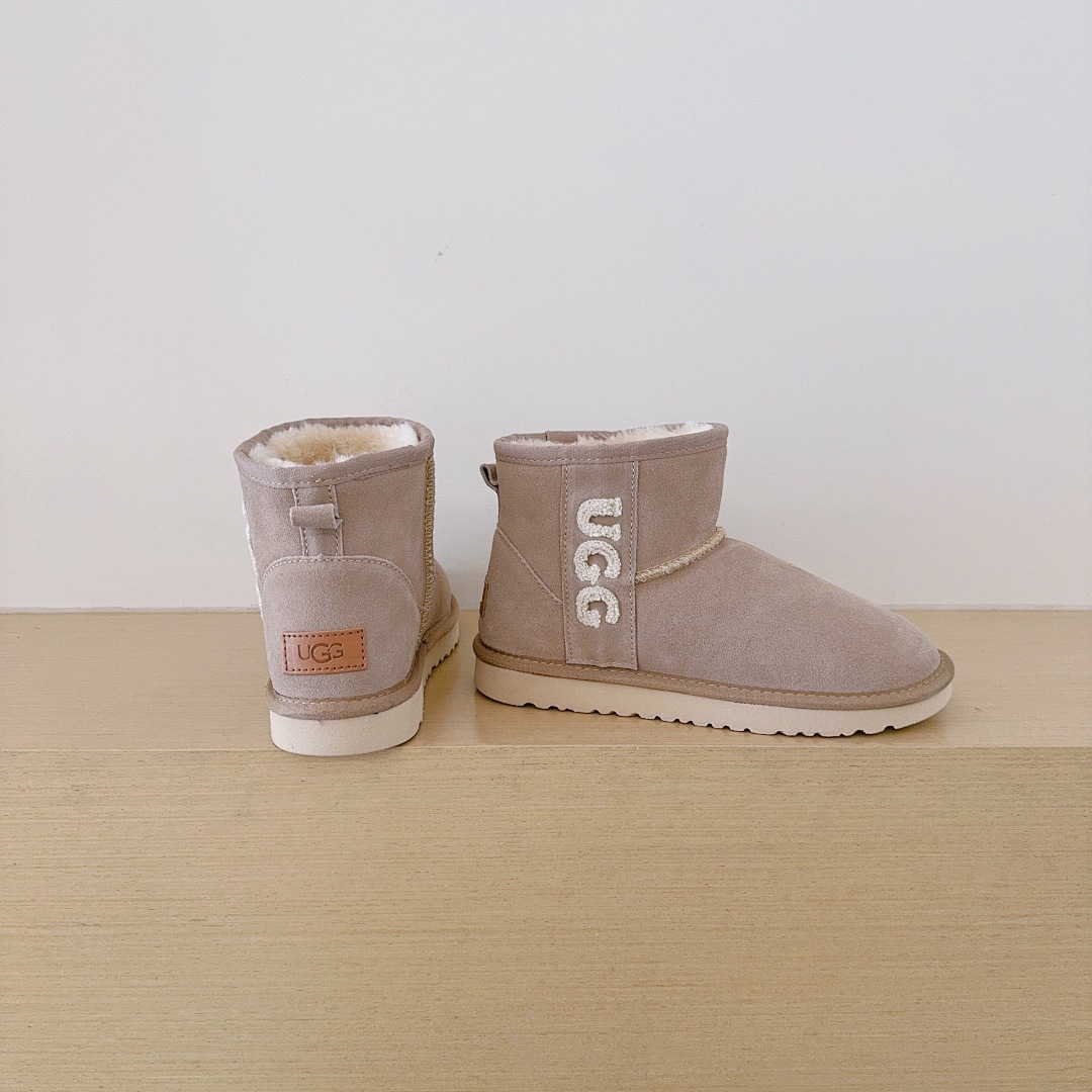 UGG Ultra Mini · 5700 — תמונה 18