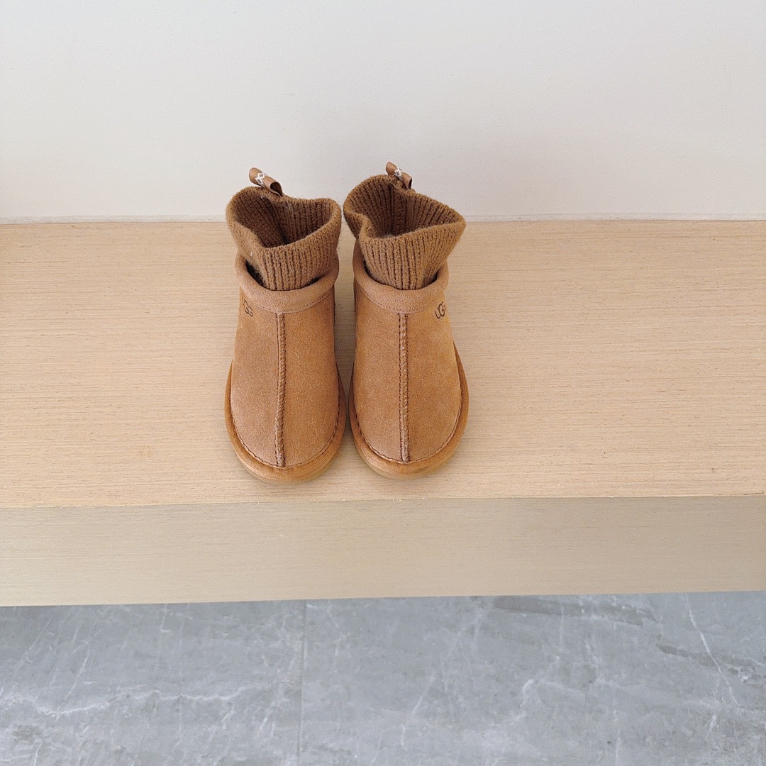 UGG Classic Ultra Mini Stretch Cuff · 5138 — תמונה 13