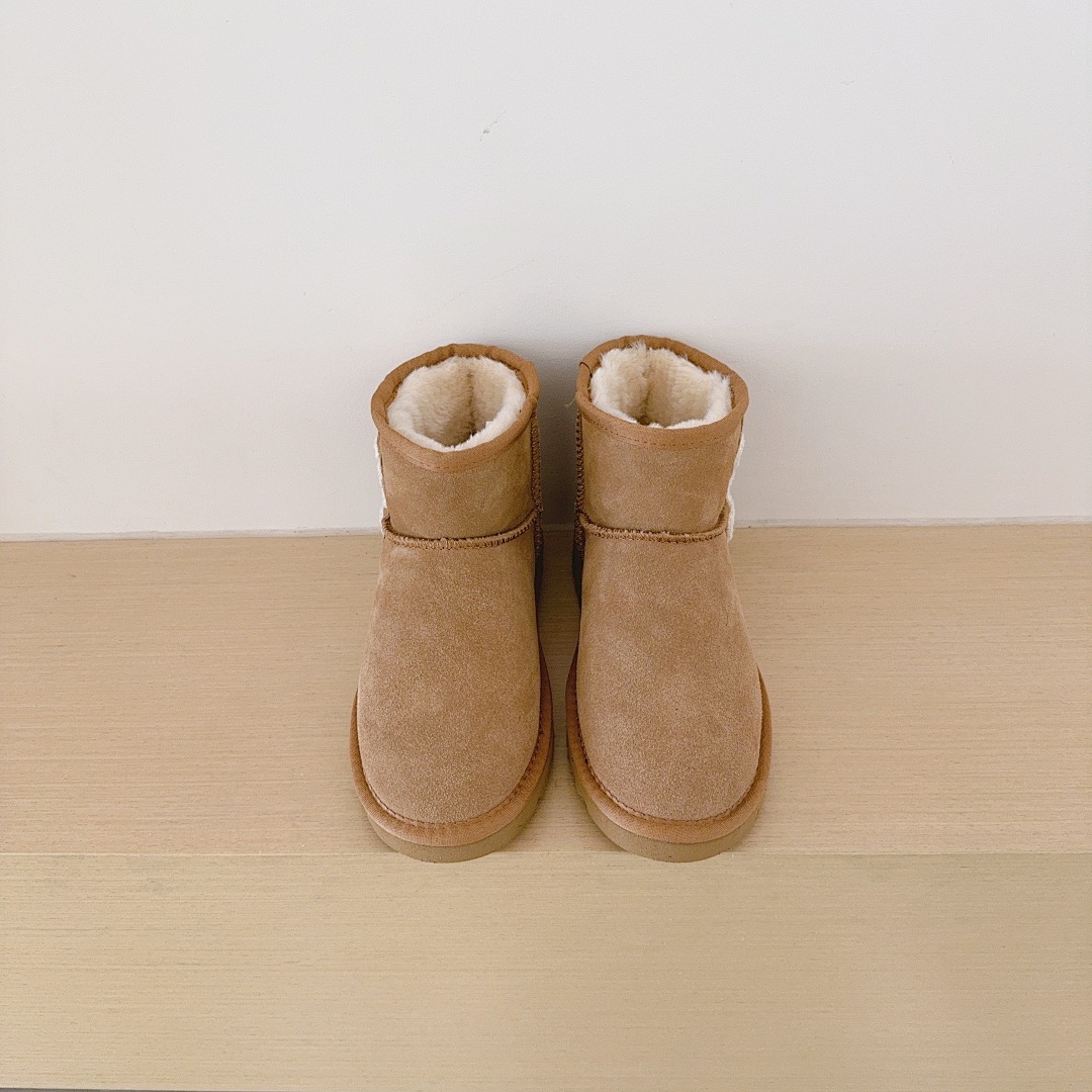 UGG Ultra Mini · 5700 — תמונה 19