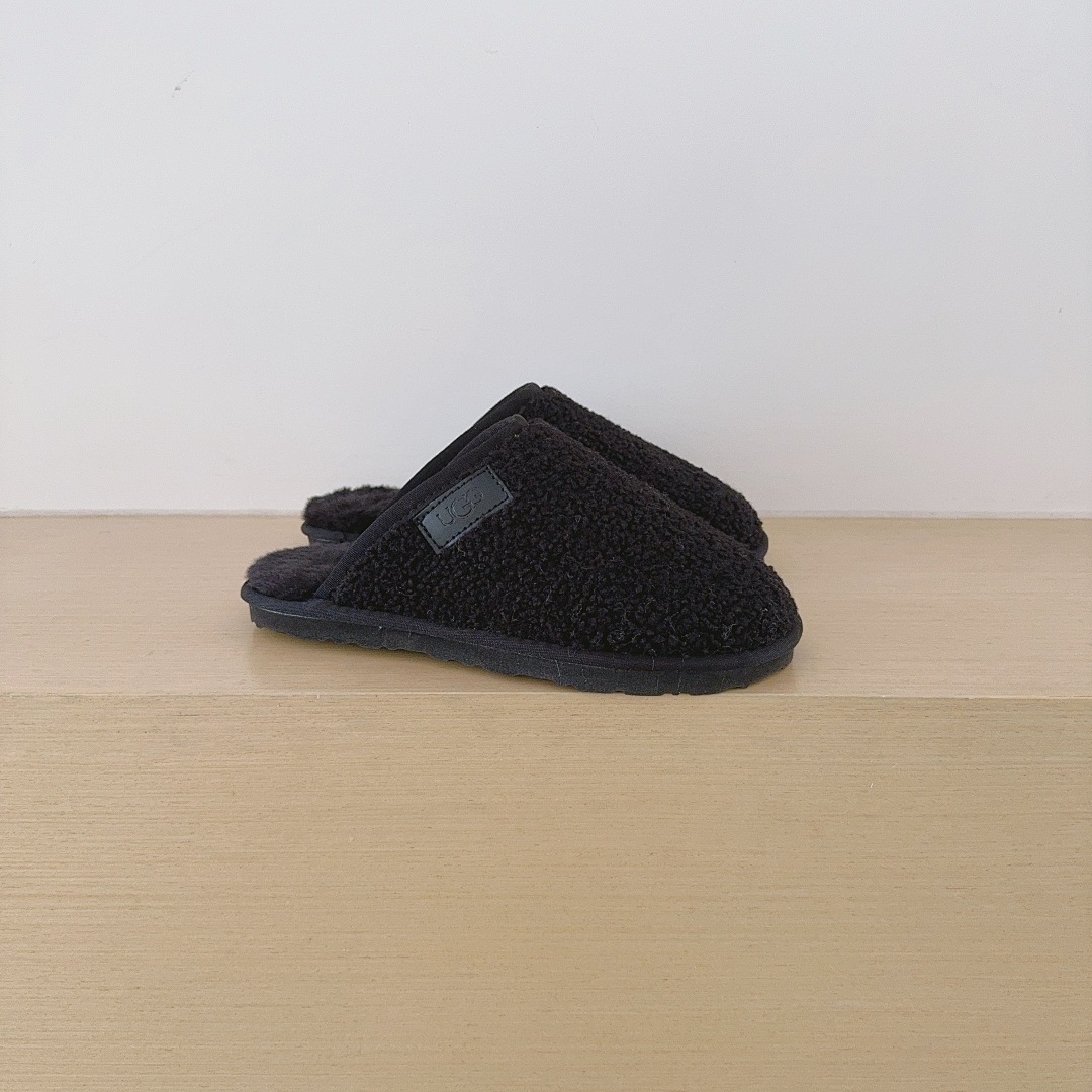 UGG — נעלי בית · 5690 — תמונה 18