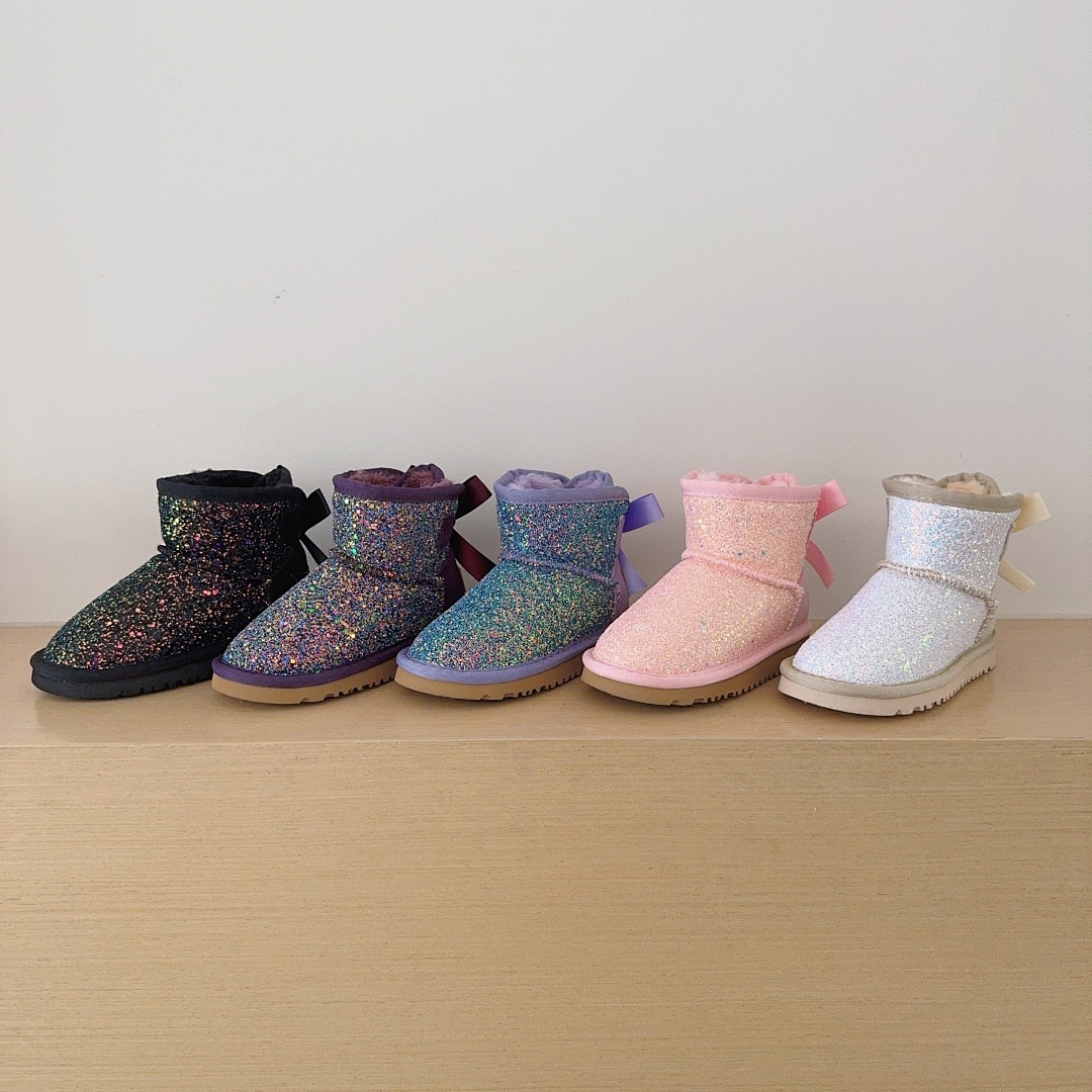 UGG Mini Bailey Bow Glisten · 5691 — תמונה 4