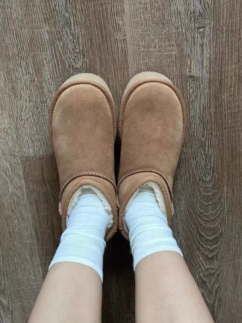 UGG — מגפיים · 4431 — תמונה 4