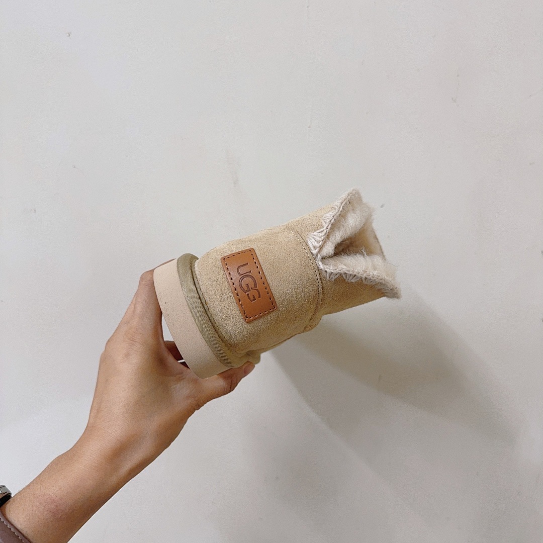 UGG — מגפיים · 5823 — תמונה 11