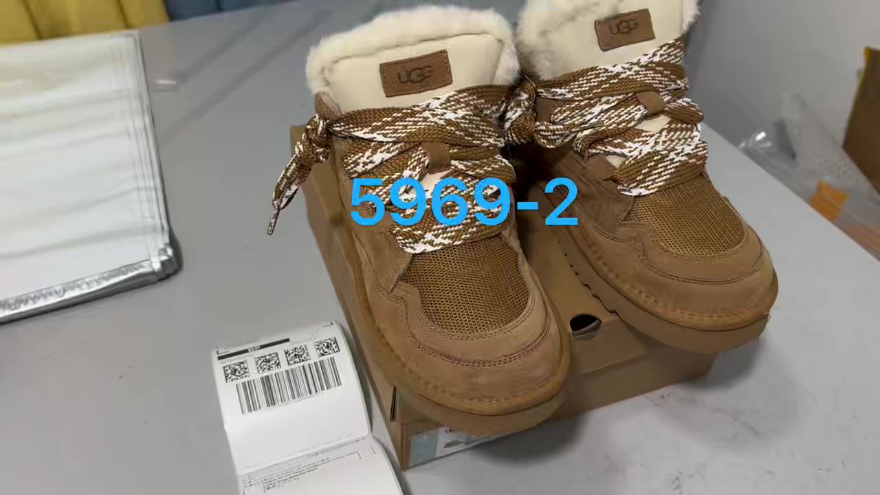 UGG Lowmel · 5969 — תמונה 2