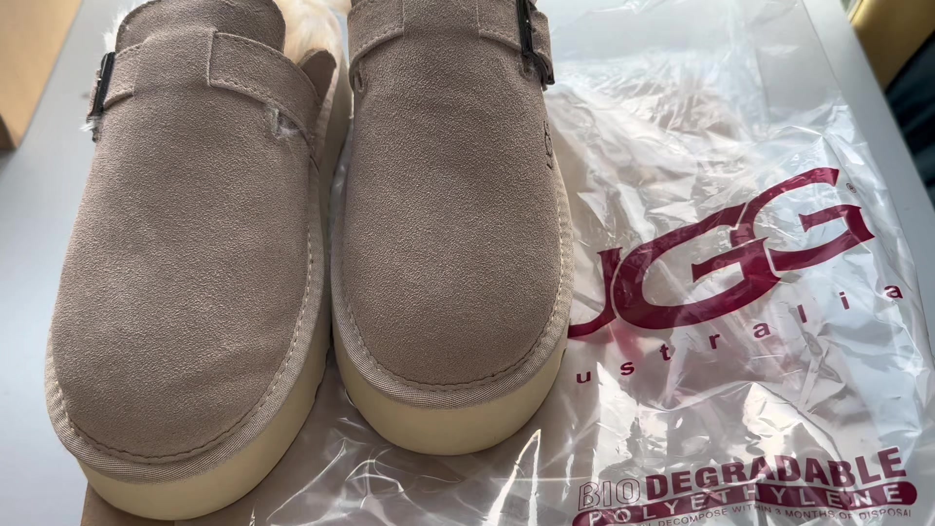 UGG Sadie · 5773 — תמונה 2