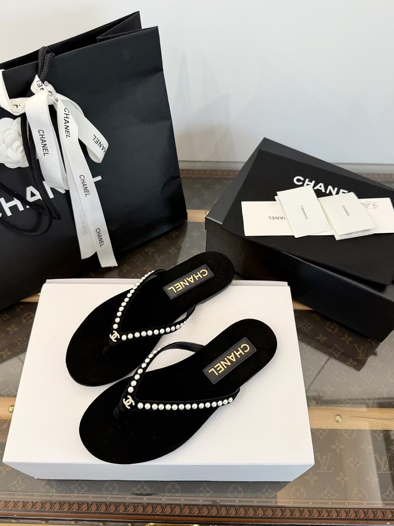 11485-T  chanel  72.99$