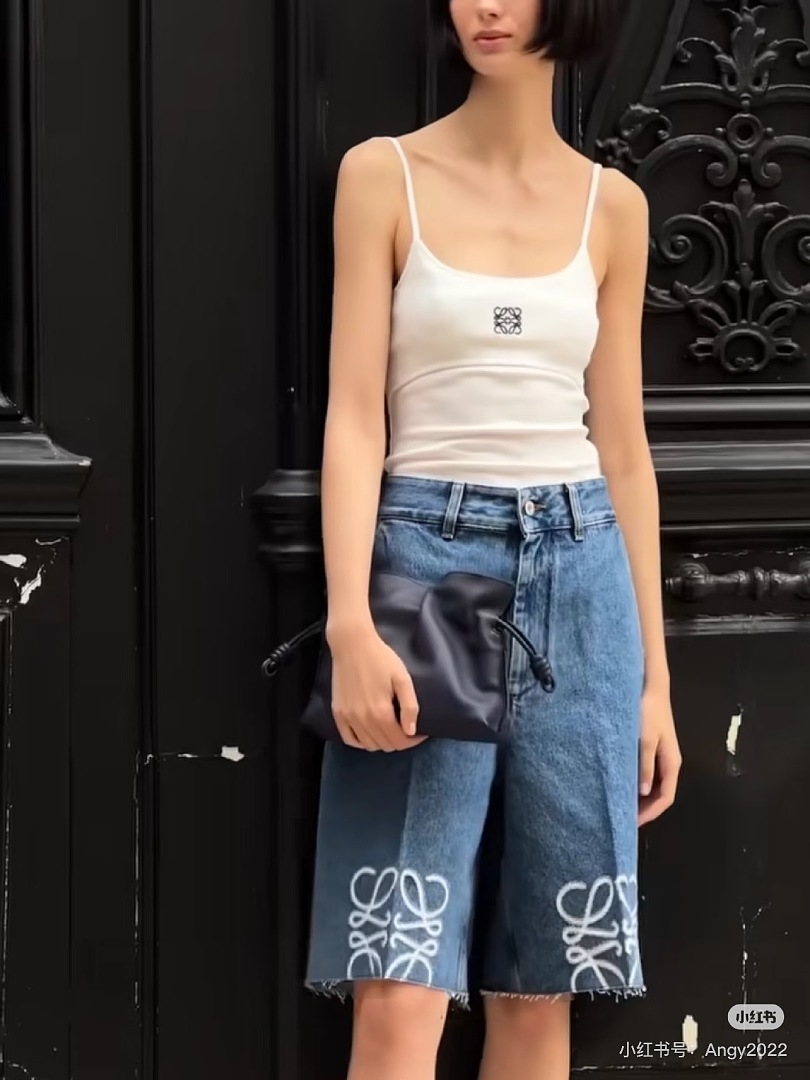 11467-T     LOEWE 49.99$