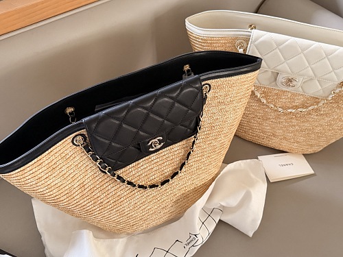 11544-T  CHANEL  102.99$