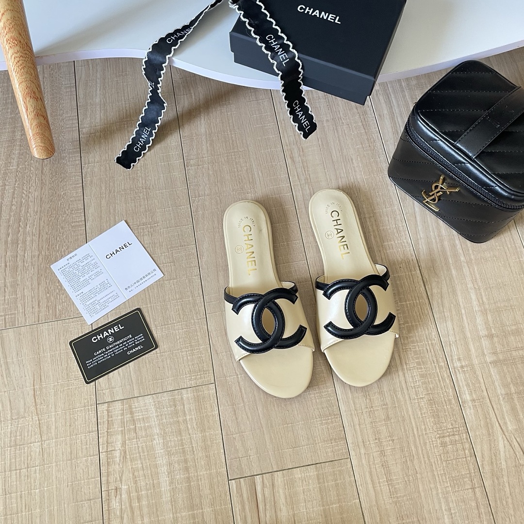 CHANEL 45.99$    11193-T
