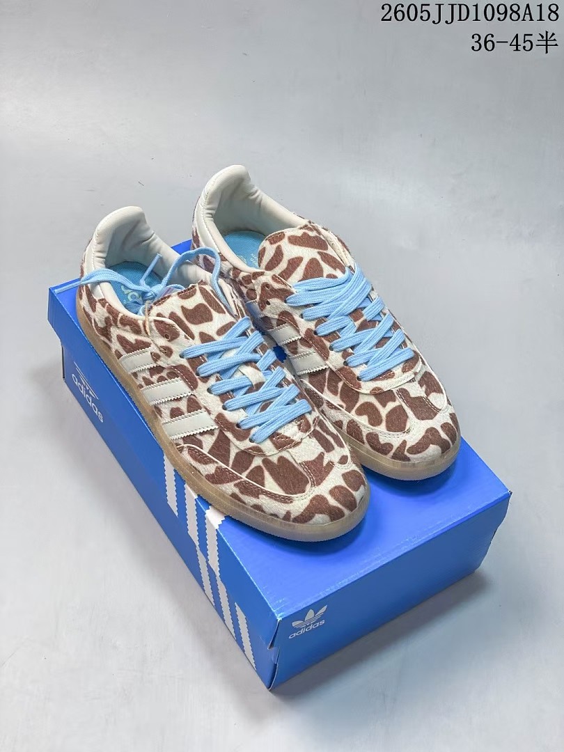 11424-T  ADIDAS  58$