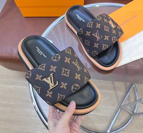 11507-T  LOUIS VUITTON 68.99$