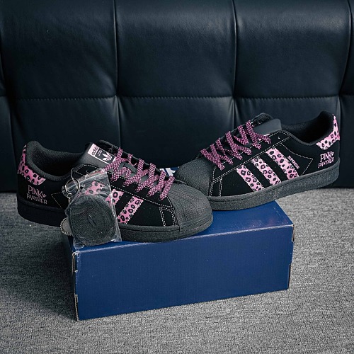 11555-T   adidas   59.99$