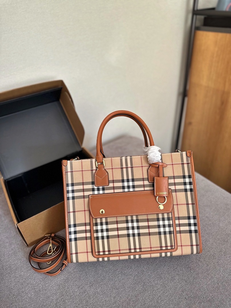 Burberry ZT12846