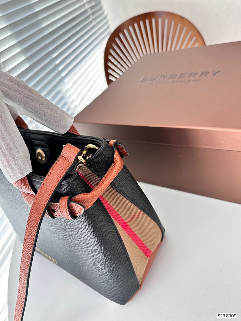 Burberry Banner · 5718 — תמונה 8