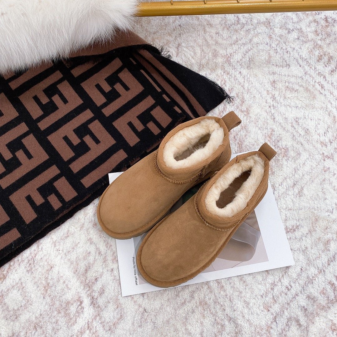 UGG Classic Ultra Mini Boot · XX2276 — תמונה 21