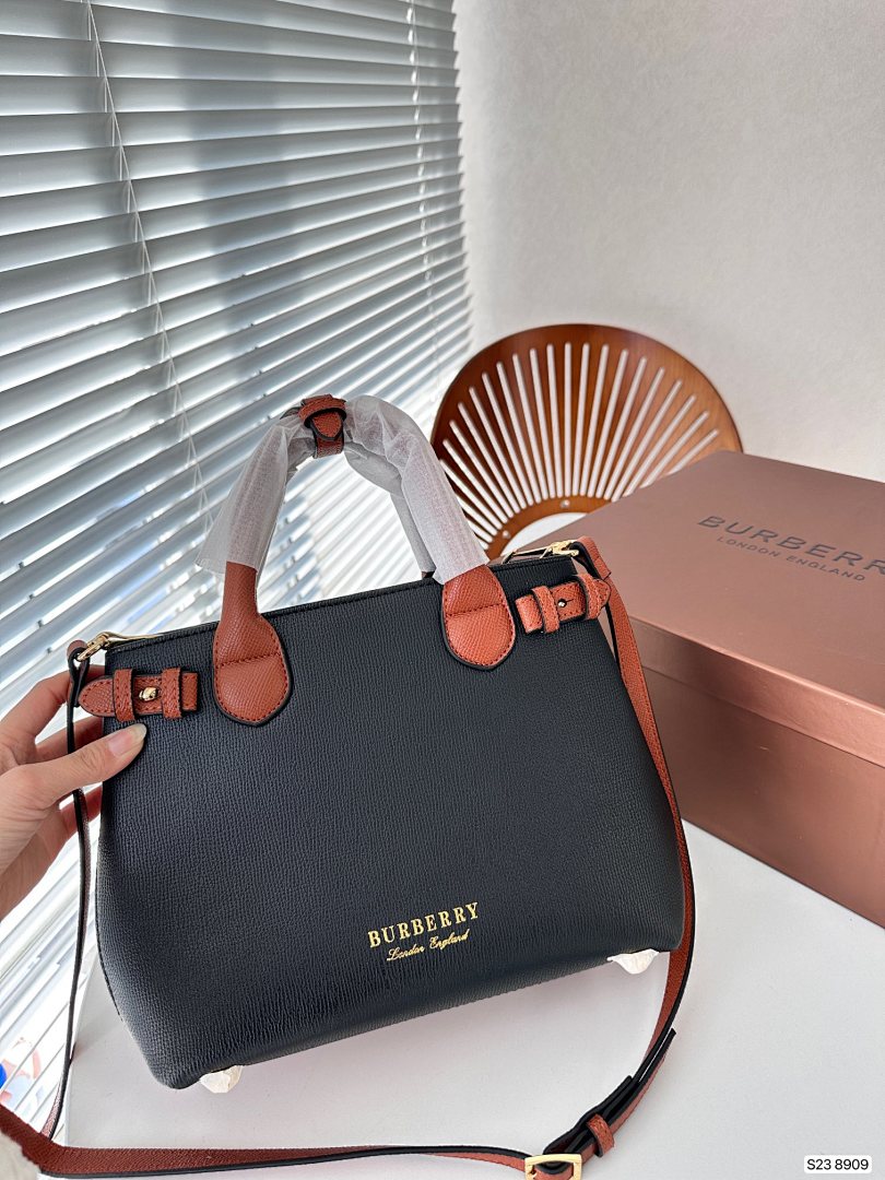 Burberry Banner · 5718 — תמונה 10
