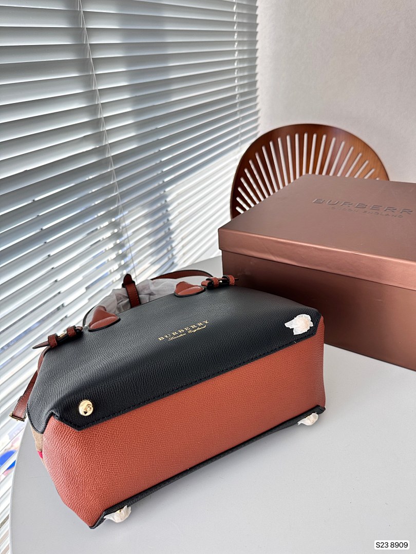 Burberry Banner · 5718 — תמונה 6