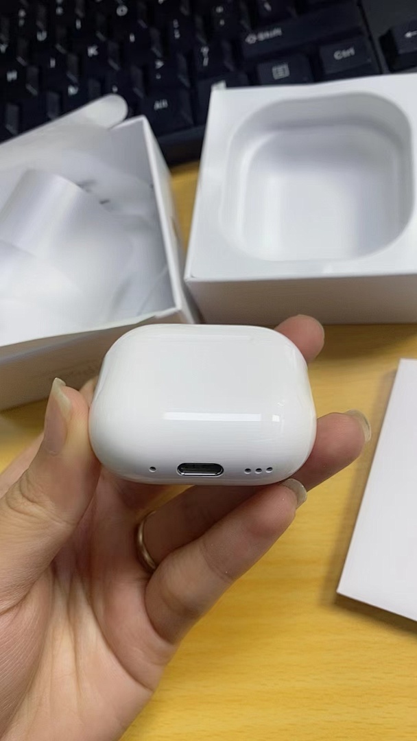 Apple AirPods 4 · 5638 — תמונה 10