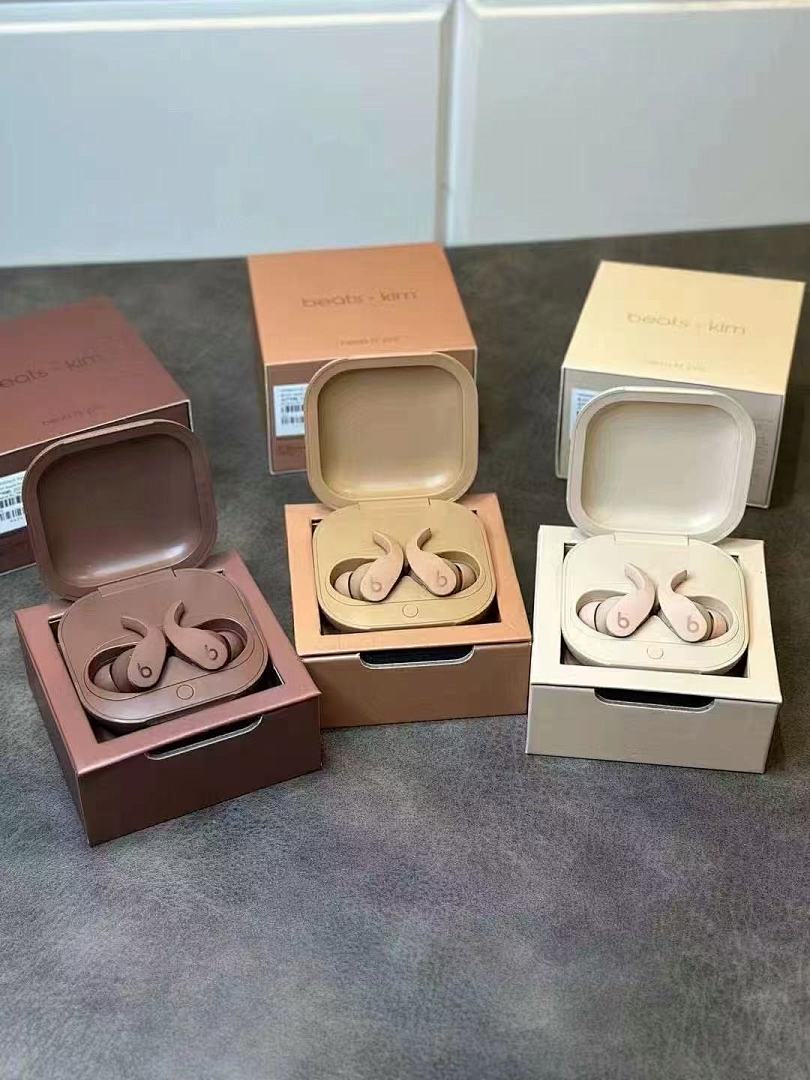 Beats Fit Pro x Kim · 5889 — תמונה 21