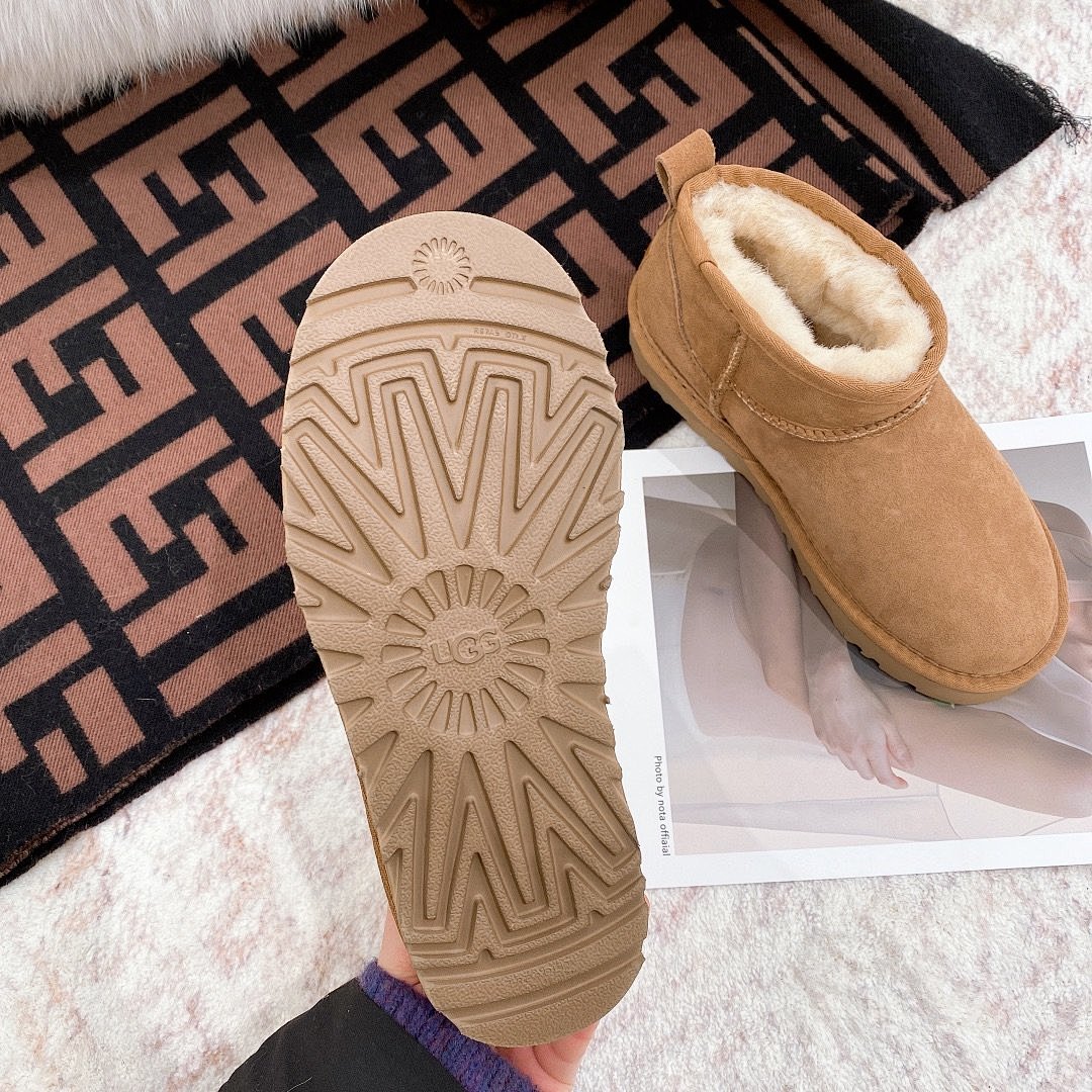 UGG Classic Ultra Mini Boot · XX2276 — תמונה 16