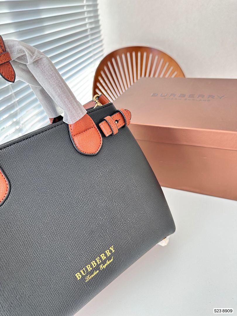 Burberry Banner · 5718 — תמונה 4