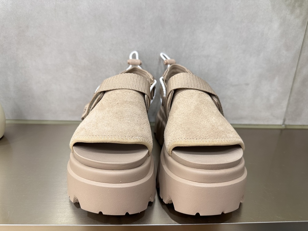 UGG — סנדלים · J6U9 — תמונה 8