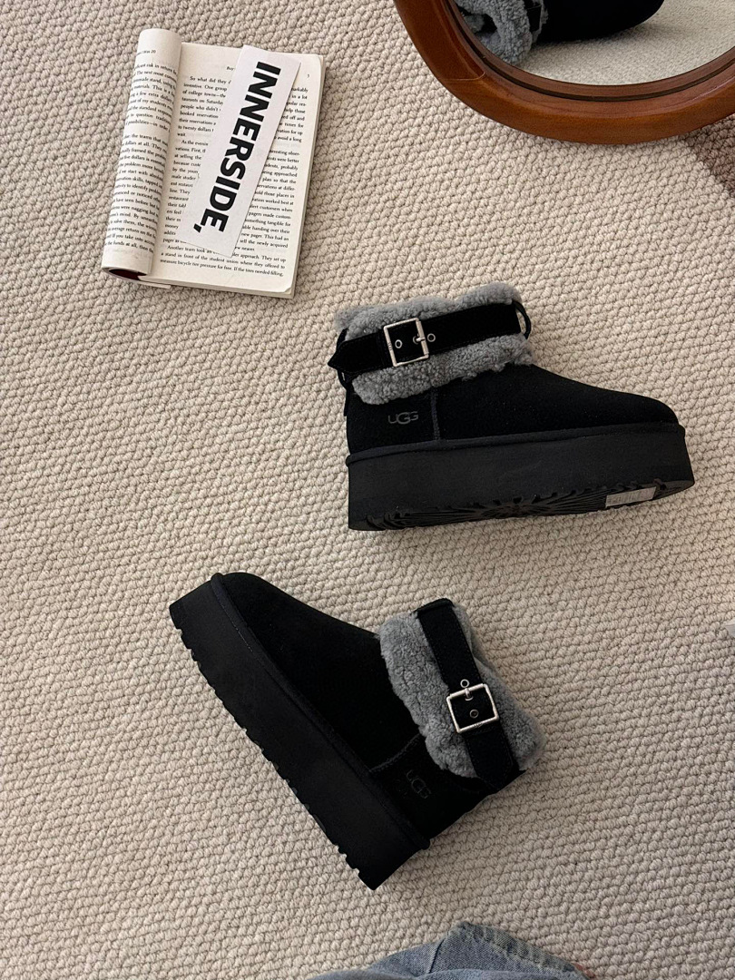 UGG Classic Ultra Mini Platform Boot · D4F3 — תמונה 3