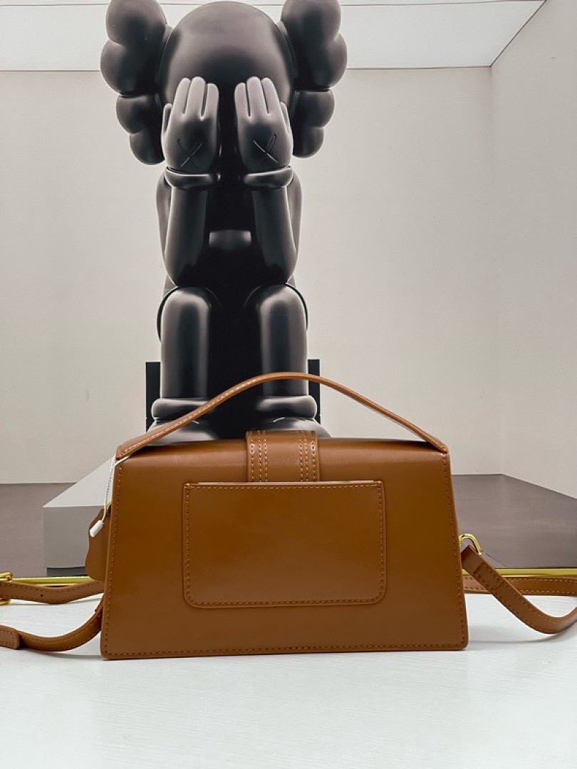 Jacquemus Le Bambino · J8C3 — תמונה 12