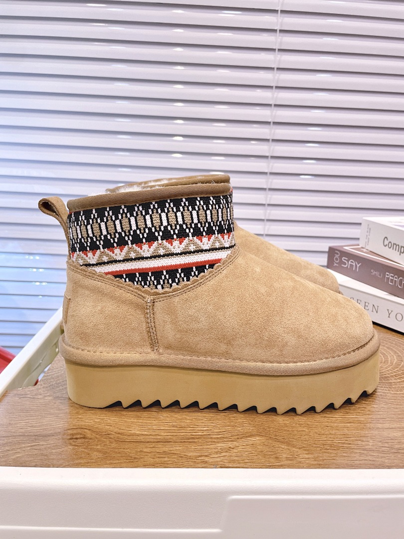 UGG Grantlee · LR01 — תמונה 10