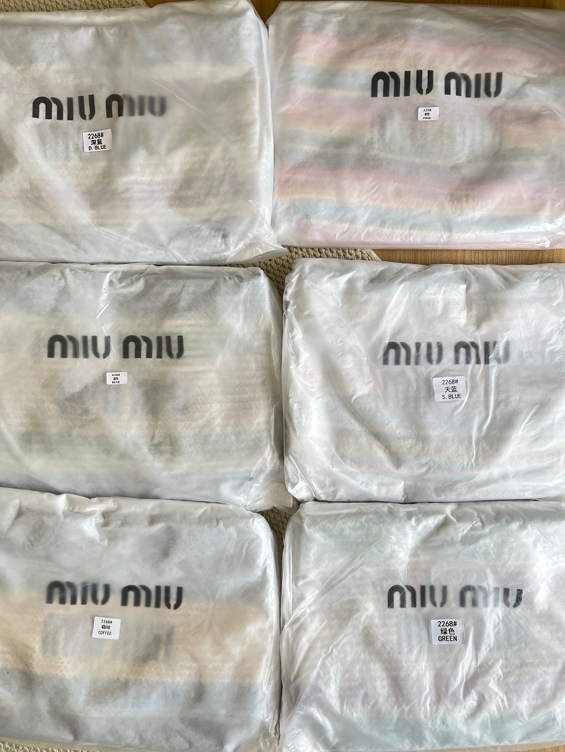 Miu Miu — תיק כתף · M8Y — תמונה 6