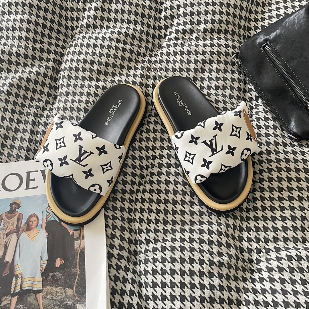 Louis Vuitton Pool Pillow Flat Comfort Mule · W6E7 — תמונה 7