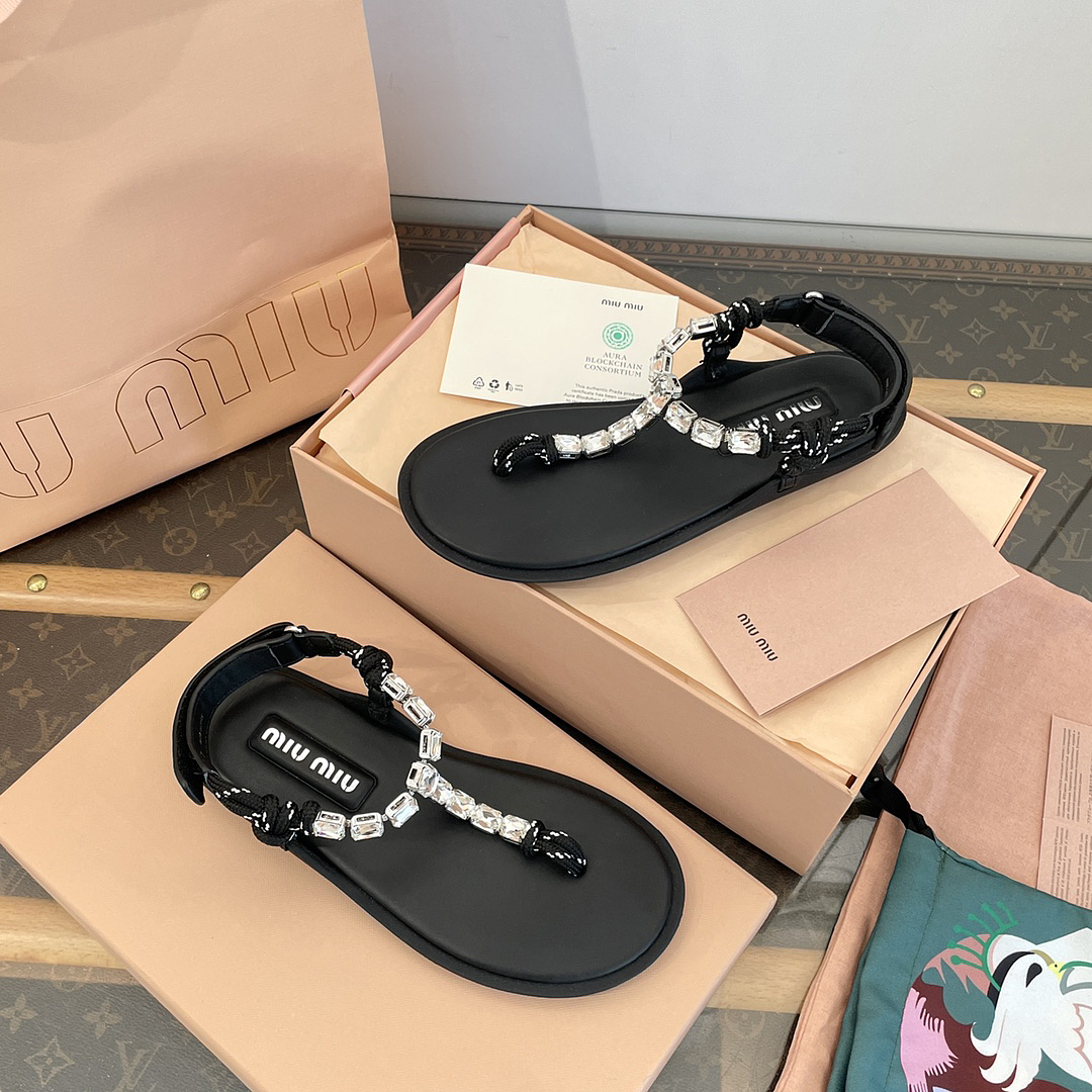 Miu Miu Crystal Cord Thong Sandals · M88X — תמונה 6